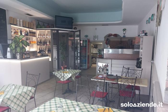 Vendita Ristoranti VENDESI PIZZERIA DI 150MQ A SEREGNO (MB) a Seregno (MB)